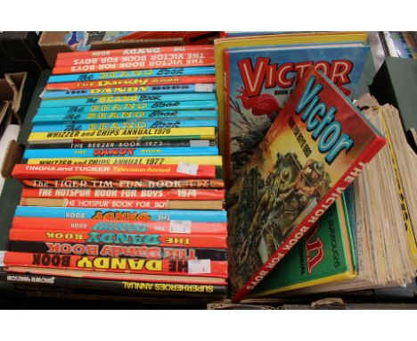 Quantity of Dandy annuals, The Beano books, The Victor book for boys, circa 1980's, also Marvel Star Wars 1970's comics (1 bo