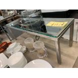 Tablette vitrée et metal 35'' x 11 '' x 12'' H