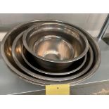 Lot de (8) bols à mélanger