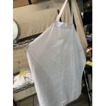 Lot de (10) tabliers chef