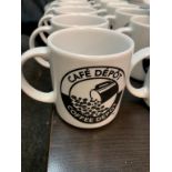 Lot de (45) tasses + avec et sans logo
