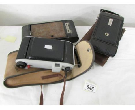 A Zeiss Ikon 'Netter' folding camera, A Kodak No.2 folding autographic camera a/d and a Kodak 'Junior II' camera.