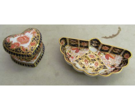 Two Derby saucers, small saucer and cup (a/f), Royal Crown Derby saucer and cup (a/f), Derby vase, Royal Crown Derby heart bo