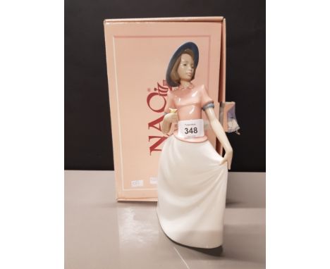 NAO FIGURE 1304 ROMANTIC IN ORIGINAL BOX