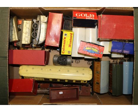 A quantity of O gauge railway and accessories. A Hornby Pullman car Arcadia. A Silver Link locomotive, tender and two coaches