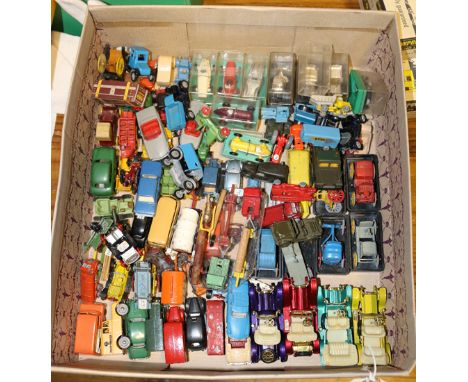 A quantity of small 1/76 and smaller various makes. Makes include, Best Box, MOKO, Charbens, Old Timers, EFSI, MARX, Lima and