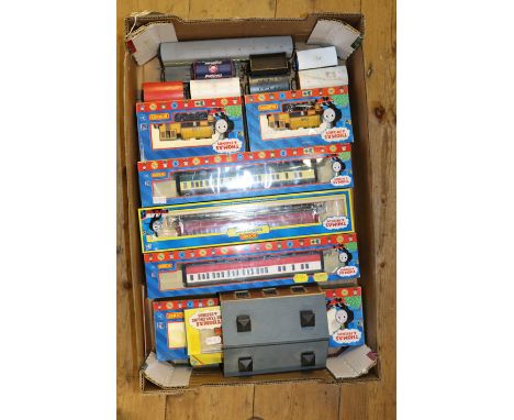 A small quantity of Hornby Railways Thomas & Friends model railway. A 2-6-0 tender locomotive ‘James’ RN5 in lined red. 2x 0-