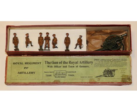 Britains Gun of the Royal Artillery with Officer and team of gunners set No.1289. 1933-41 (early issue example) 8 pieces, Off