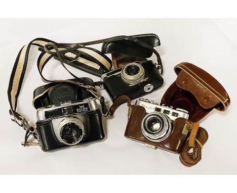 3 VINTAGE CAMERAS - DIAX, HALINA &amp; MINOLTA 