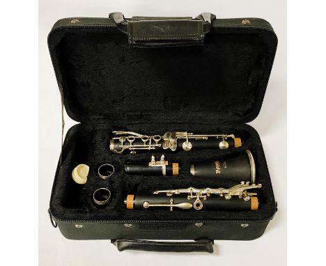 CASED CLARINET - ROSETTI