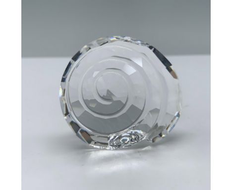 An exquisite rounded top shell, crafted with clear faceted crystal to beautifully an ocean scene. Part of the Wonders of the 