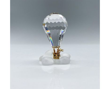 This rare Swarovski Crystal Memories piece was part of the Journeys collection. Beautiful hot air balloon in clear crystal wi