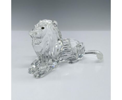Final piece of the Inspiration Africa trilogy. Annual edition lead clear crystal lion seated gracefully with frosted crystal 