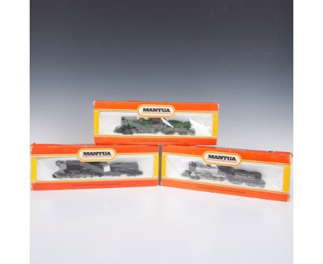 A set of 3 locomotive cars from Mantua that include the Columbia locomotive car, the Balto and Ohio locomotive car, and the P