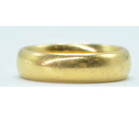 A 22ct gold wedding band ring hallmarked up for Birmingham 1890. Size J.5 / K. Total weight 6.75g