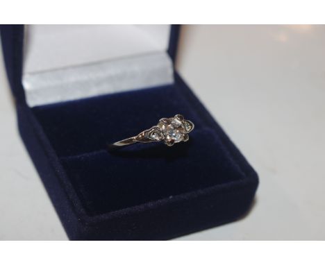 A 925 silver ring set with white stone 