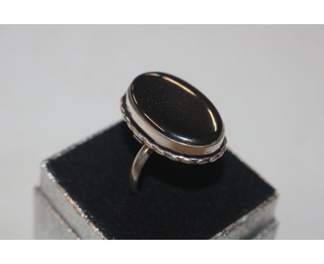 A 925 silver Hematite set ring 