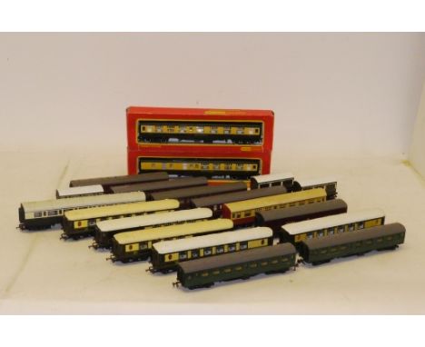 Tri-ang Hornby and Playcraft 00/H0 Gauge Coaches, Hornby R743 GWR , in original boxes , unboxed GWR (1) , 4-wheel GWR (3), Tr