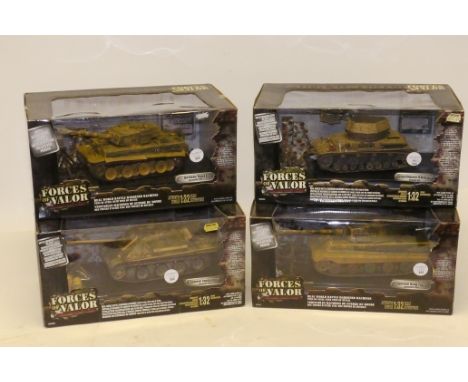 Forces of Valor, A boxed group of 1:32 scale WWII era German Tanks comprising  80012  Jagdpanther, 80004 Tiger 1, 80001 King 