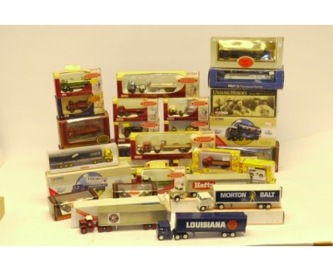 Boxed Diecast Models, A collection of vintage and modern mostly commercial vehicles, including 1:76 scale examples by EFE, Ll