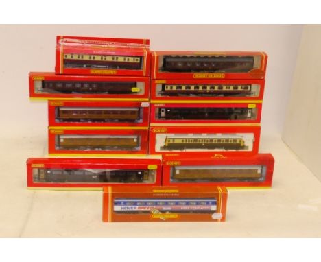 Hornby (China and Margate) 00 Gauge Diesel Railcar  and Coaches, R2644 BR WR chocolate and cream Class 121 Driving Motor Brak