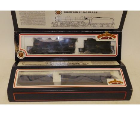Bachmann OO Gauge LNER/ ex-LNER Steam Locomotives, comprising ref 31-952 Class A4 no 4903 in LNER garter blue with separate e