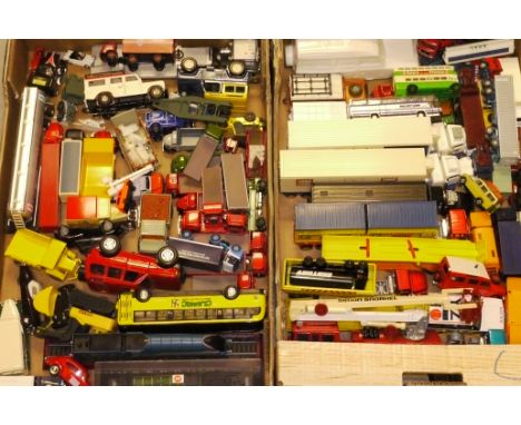 Unboxed Diecast Vehicles, A collection of mostly commercial vintage and modern vehicles including examples by, Matchbox, Lesn