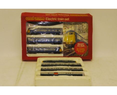 Hornby 00 Gauge Train Sets, R538 Nanking Blue Pullman Set, comprising motor, dummy and centre car with oval of track , transf