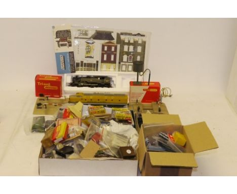 An Assorted Lot of OO Gauge Railway Items, including a Bachmann 2-6-4T in BR black, American HO gauge Santa Fe Co-Co diesel, 