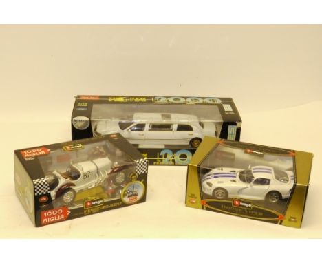 Boxed Vintage and Modern Vehicles, A collection of commercial and private models, 1:18 scale and smaller, including, Sunstar 