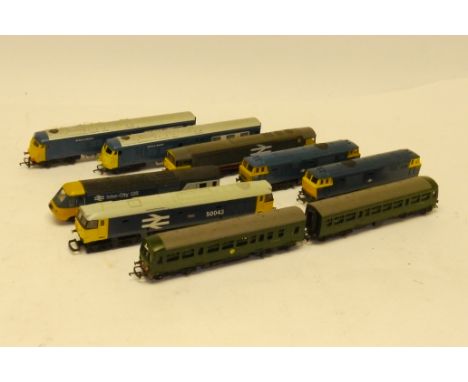 Tri-ang/Hornby and Lima OO Gauge Diesel Locomotive and Units, comprising two 'Hymeks' in BR blue, Blue Pullman power and trai