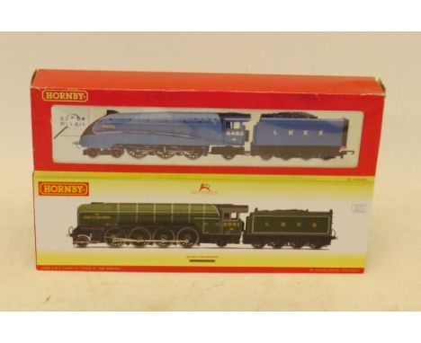 Hornby (China) 00 Gauge LNER  Steam Locomotives, R3207 green Class P2 2001 'Cock of the North' and R2154 blue A4 4485 'Kestre