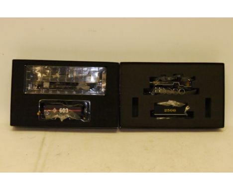 Bachmann Spectrum HO Gauge US Outline Steam  Locomotives, 83303 Chicago & Illinois Midland black wit red stripes to tender US