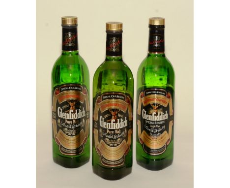 Three bottles of Glenfidich Special Reserve Single Malt Scotch Whisky, two 70cl, 40% vol, one 75cl, 40% vol, tubed (3)