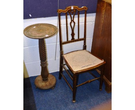 A mahogany plant pedestal, raised on reeded and turned column support, 74cm high, together with a pair of Edwardian parlour c