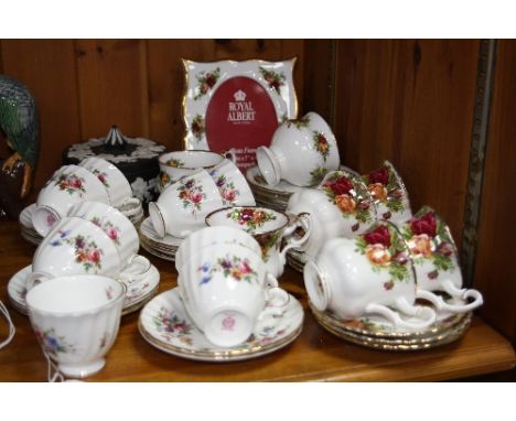 ROYAL ALBERT 'OLD COUNTRY ROSES' COFFEE WARES AND PHOTO FRAME, (11), Minton 'Marlow' coffee wares (seconds) (19), Wedgwood bl