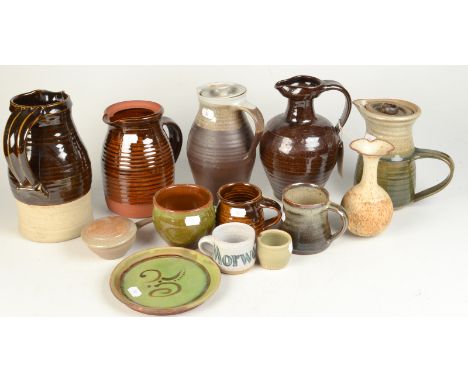 A small quantity of studio pottery items, to include Leach Pottery and Winchcombe Pottery.
