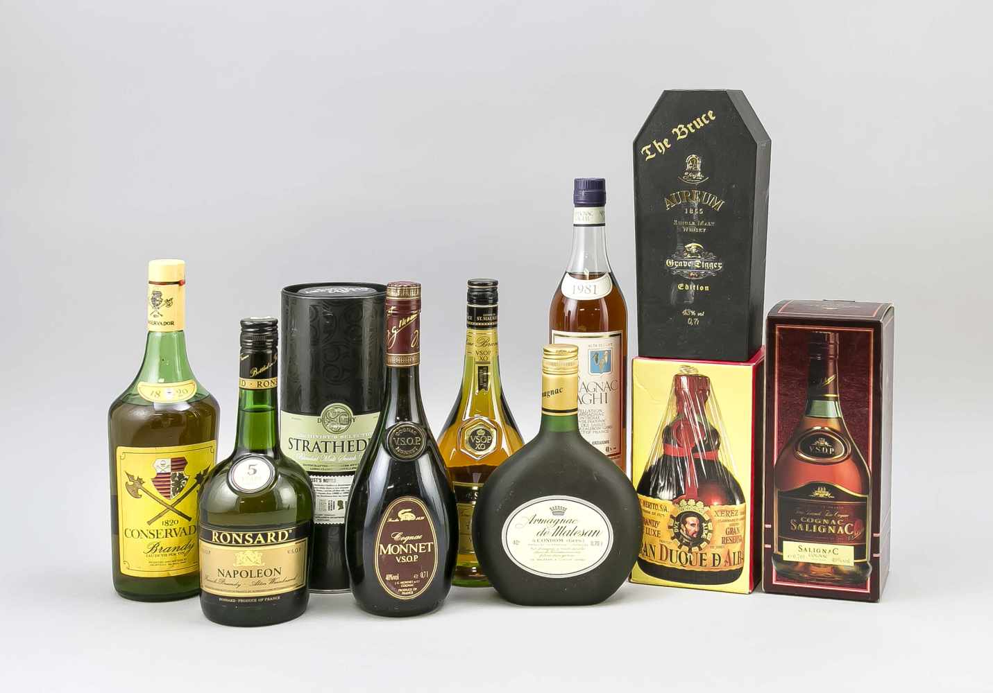 Konvolut von 10 Flaschen Cognac/Brandy, 20. Jh., verschiedene Sorten/Marken, alleungeöffnet, z. T
