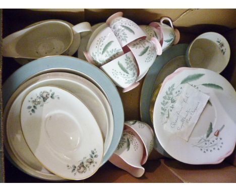 QUANTITY OF CERAMICS. Quantity of Queen Anne Pink and Royal Worcester Elegance ceramics