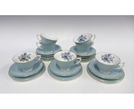 Royal Worcester Woodland cups, saucers, and side plates, a seven place setting (21) 