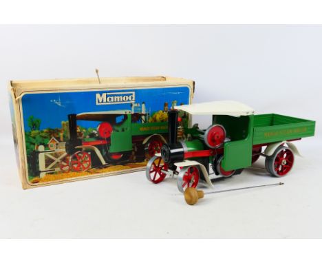 Mamod - A boxed Mamod Steam Wagon S.W.1. Item appears to be in very good condition and is housed in a box that appears fair-g