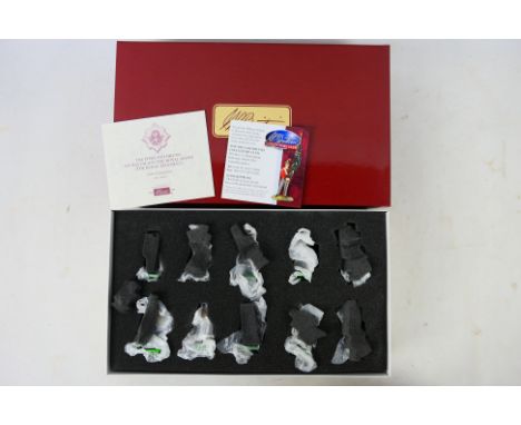 W Britains - A Limited edition #41150 Pipes & Drums of Royal Scots (1/1000 with certificate) Item appears to be in excellent 