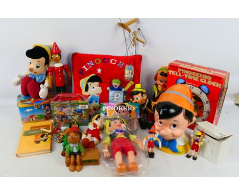 Mašek - Concept 2000 - Prima Toys - Others - A group of 'Pinochio' themed toys, and collectible figures. Lot includes a vinta