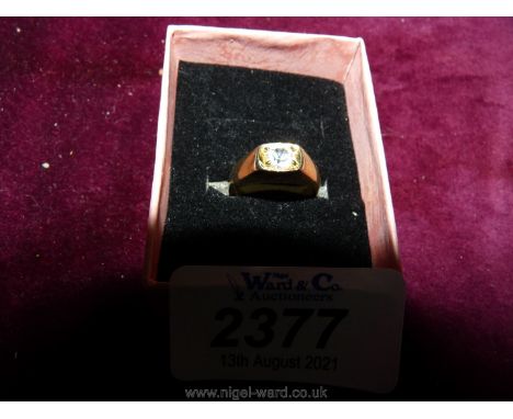 An 18ct gold Ring with white stone, possibly diamond ***