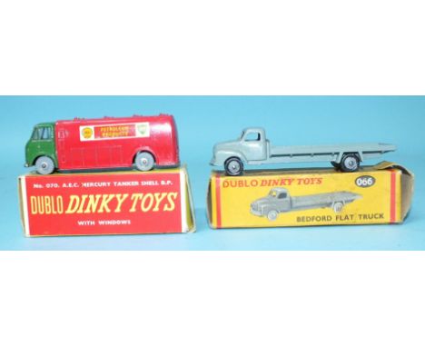 Dublo Dinky Toys: 070 A.E.C. Mercury Tanker 'Shell BP' and 066 Bedford Flat Truck, both boxed, (2).