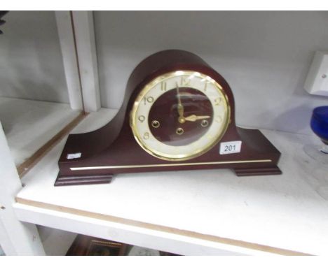 A mantel clock
