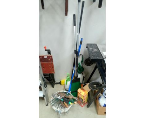 A quantity of garden tools