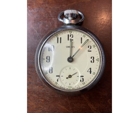 &nbsp;1930s SMITHS POCKET WATCH
A 1930s stainless steel pocket watch by Smiths. Clean case, unsure if movement is working.
&n