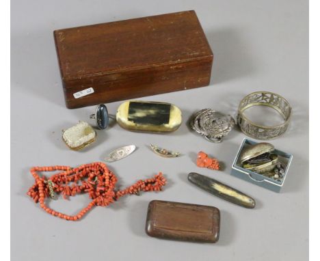 A mahogany box and contents of jewellery to include coral, snuff boxes, silver and 9ct brooches, penknife etc.