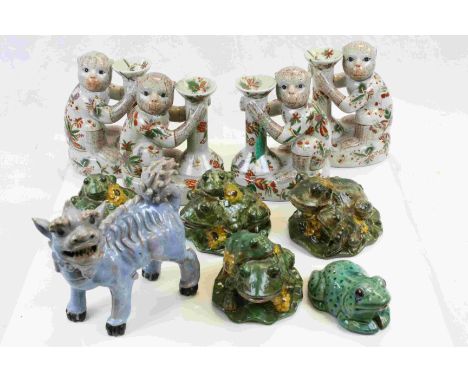 Box of Oriental ceramic animal figures to include; monkeys, frogs & a Dog of Foe
